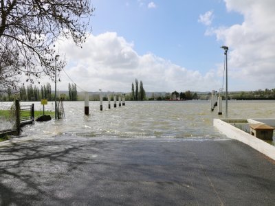 La Seine était en crue à Yville-sur-Seine mardi 9 avril
