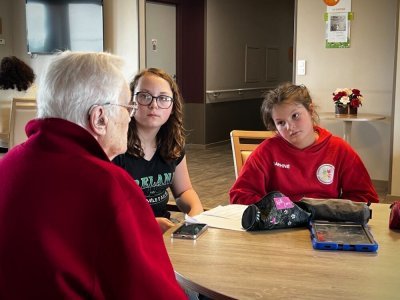 Les futurs adolescents ont été captivés par les discours émouvants. - Garance Reno