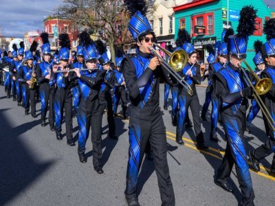 Deux fanfares américaines se produiront à Montormel dans l'après-midi du jeudi 6 juin. Ici l'Albany High School Marching Falcons.