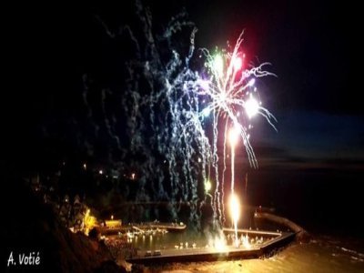 De sublimes couleurs dans le ciel de Port-en-Bessin. - Alex Votié