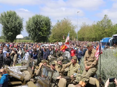 Beaucoup, beaucoup de monde est venu à Carentan.