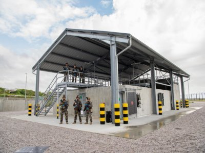 Le Bâtiment d'instruction au combat en zone urbaine (BICUB) destiné à l'entraînement. - Marine nationale