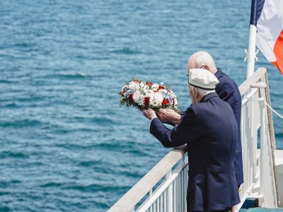 Un hommage a été rendu aux jeunes soldats qui ont sacrifié leur vie pour la libération du peuple français. - Jess Breheret