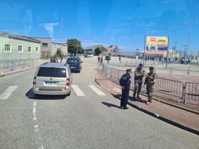 Un dispositif de sécurité exceptionnel pour l'accueil du président de la République à Cherbourg.