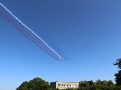 Elle s'est ensuite posée à l'aéroport de Caen-Carpiquet. 