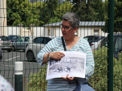 2. Nadège Orange, la guide.
Passionnée, Nadège Orange vous emmène dans les pas des équipes de secours qui évacuaient les blessés de l'Abbaye aux Hommes jusqu'au Bon Sauveur en 1944. Visite à faire jusqu'en septembre.