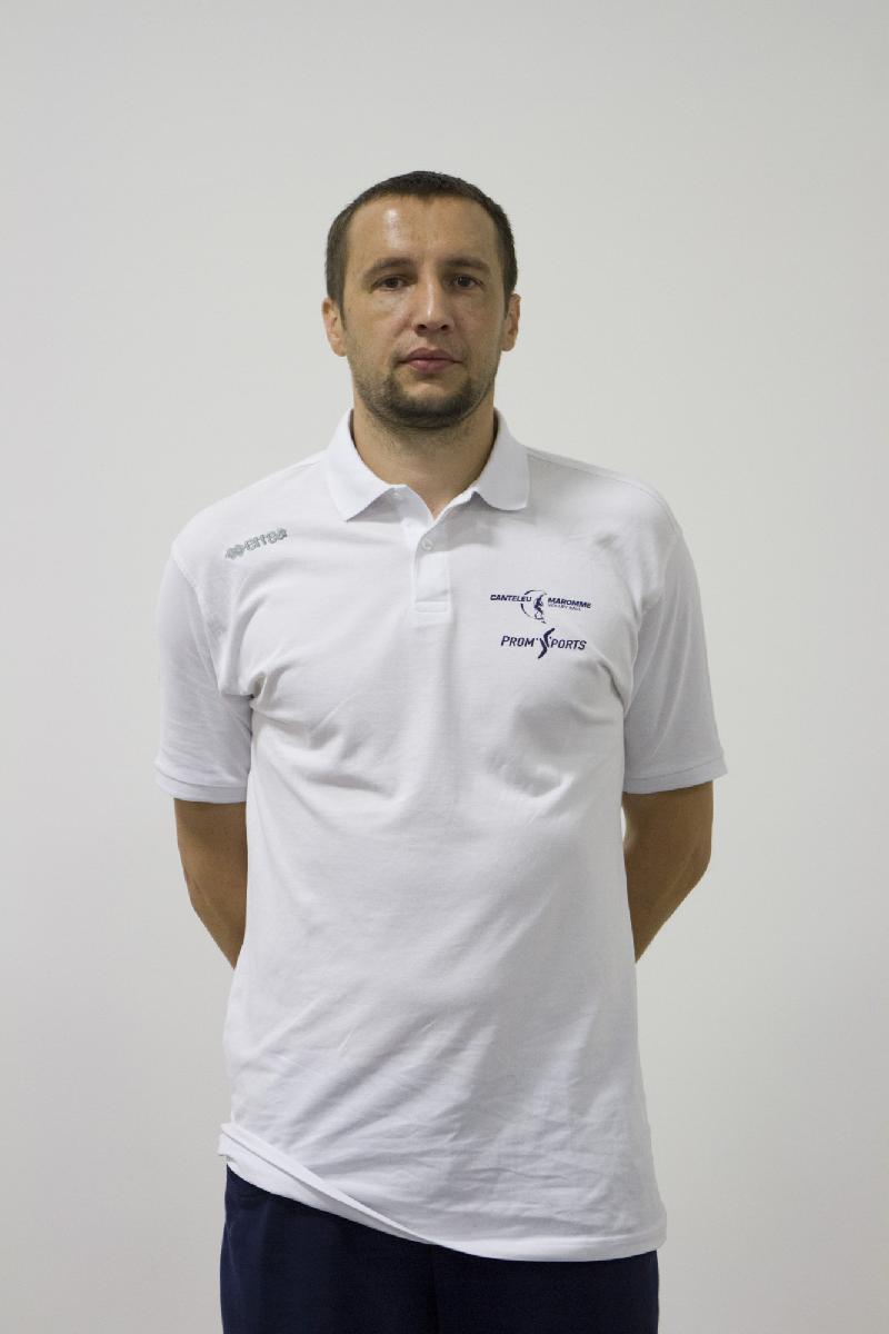 Vadim Evtoukhovitch, 37 ans, central, n°17 - Romain Flohic