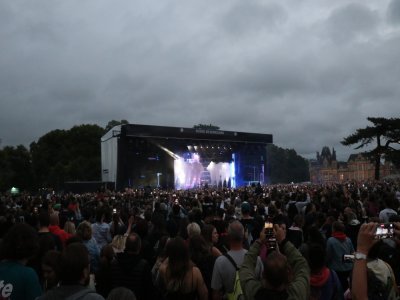 La foule était présente autour de la scène Beauregard pour assister au spectacle offert par David Guetta.