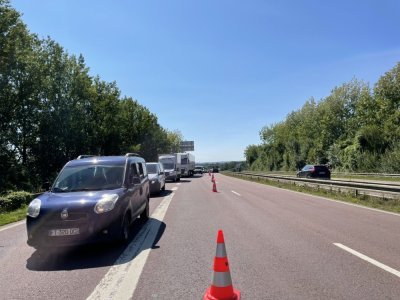 D'importants bouchons sont signalés.