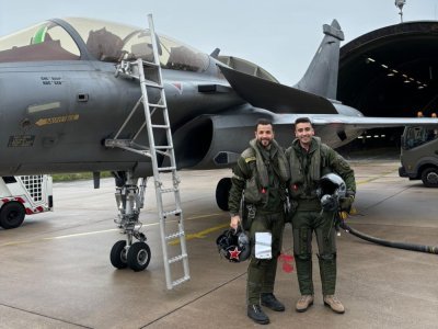 Sébastien Mabire, à gauche, et Matthis Laurens. - Armée de l'Air et de l'Espace