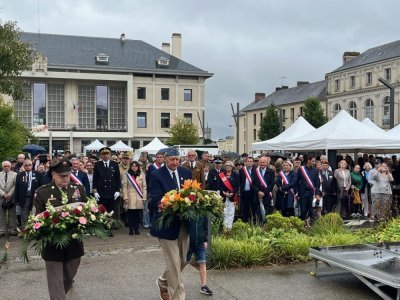 Préfet, sénateurs, président du conseil départemental, représentant de la Région… Tous étaient aux côtés du maire d'Argentan, Frédéric Leveillé.