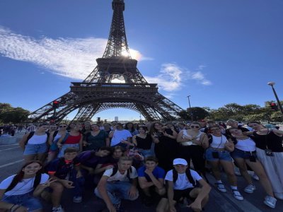 Le groupe a profité d'être à Paris pour visiter les lieux emblématiques de la capitale.