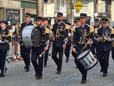 Défilé au son du tambour…