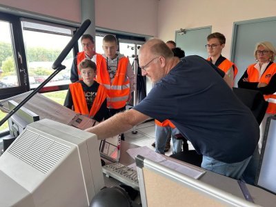 Visite du poste d'aiguillage de Caen par des élèves de seconde. - ©SNCF