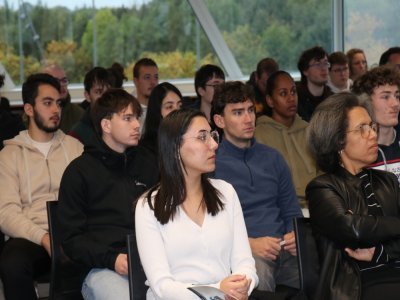 Les étudiants de l'IUT ont assisté à une présentation du fonctionnement du Sdem, mercredi 9 octobre.