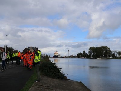 Initialement, le niveau de l'eau du canal de Caen est de 7m50. "Nous avons une alerte, dès qu'il atteint 8m50, les barrages sont posés." Si le niveau monte jusqu'à 8m70, la population est évacuée.