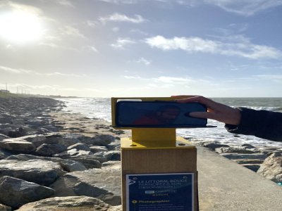 A Barneville-Carteret près de la cale, le SnapCoast promet de prendre en photo la côte pour surveiller son évolution horizontale.