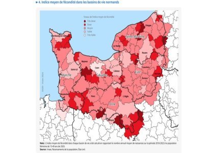 L'indice moyen de fécondité dans chaque bassin de vie a été calculé en rapportant le nombre annuel moyen de naissances sur la période 2018-2022 à la population
féminine de 15-49 ans de 2020. - INSEE