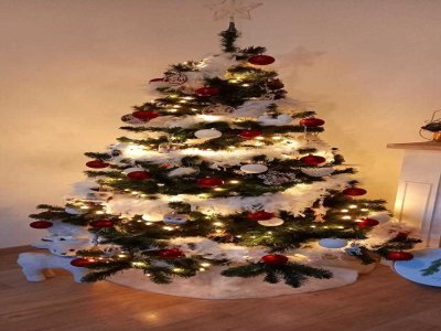 Blanc et rouge : un sapin aux couleurs de Noël ! - Mélanie Seine-Maritime