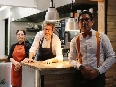 Eric Autin est le chef du restaurant L'Incontournable à Rouen. En ce mois de décembre, cette adresse vient d'être distinguée par Le Collège culinaire de France.