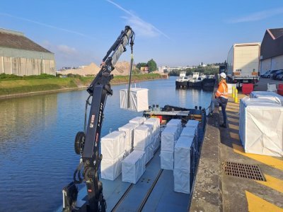 Les tables de plomb ont été transportées depuis Gennevilliers, le site de production de Balas. - Sogestran