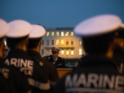 Le 41e et dernier commandant de l'Emeraude a prononcé quelques mots pour la dernière cérémonie du bâtiment. "Je suis fier de vous", a-t-il déclaré à ses hommes.