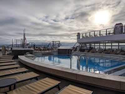 Le Panorama Pool Club, pour siroter un verre près de la piscine.