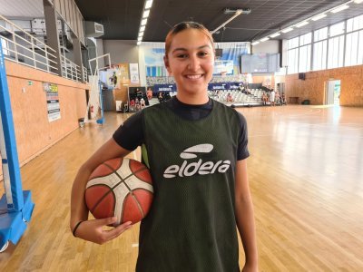 Jasmine Mamouni, capitaine STB Le Havre féminin a participé à la montée du club en Ligue 2 féminine.