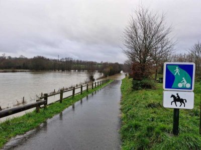 A Candol, en périphérie de Saint-Lô, la promenade sur le chemin vert est impossible.