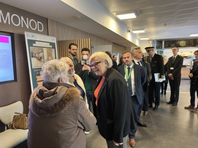 La ministre Catherine Vautrin a échangé avec des patients.