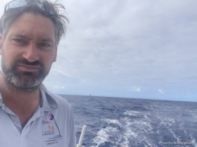 Le skipper affirme : "Pour le moment tout va bien." - Louis Duc VG2024