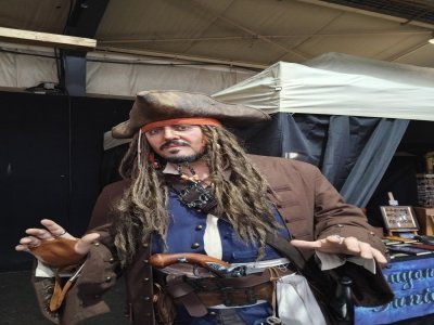 Au salon Normannia, on peut aussi croiser Jack Sparrow de "Pirates des Caraïbes".