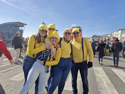 Cette famille habite près de Flers dans l'Orne. Elle vient très régulièrement au carnaval de Granville.