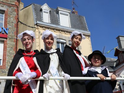 Comme à leur habitude, les Demoiselles de Granville ont ouvert la cavalcade satirique.