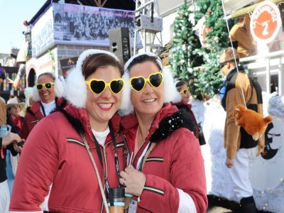 Les carnavaliers ont emmené les spectateurs à la montagne.