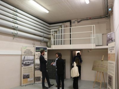 L'abri antiatomique était prévu pour accueillir des civils et un PC sécurité pour assurer la continuité des missions de l'Etat en cas d'urgence.