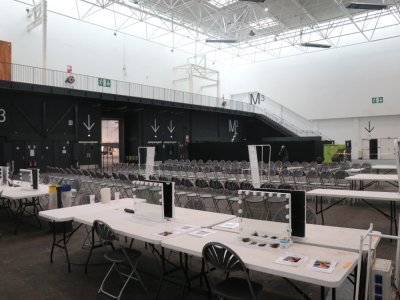 Le hall du Parc des expositions s'est transformé en une loge géante pour les artistes.