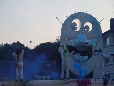 Sur la Place de la Mare, une évocation à la Seconde Guerre Mondiale. 