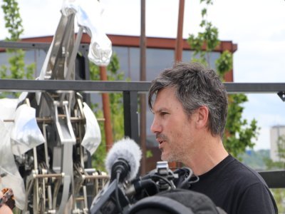 Richard Triballier est régisseur de la tournée pour l'Atelier Blam, qui a conçu le cheval.  - Tendance Ouest