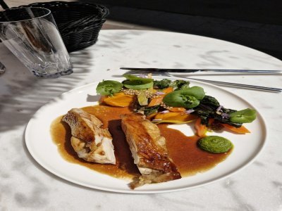 Poulet normand avec ses légumes.