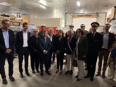 Sophie Primas a visité l'atelier de l'entreprise avec plusieurs élus locaux. - Tendance Ouest
