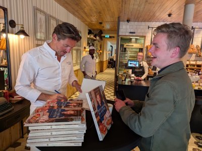 Romain Gibon, candidat du Meilleur Pâtissier, est venu rencontrer son patron. - Tendance Ouest