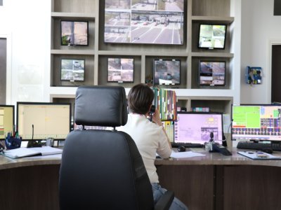 Le centre de contrôle de l'autoroute A88 recueille toutes les informations via plusieurs équipements. - Tendance Ouest