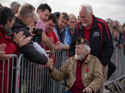 Les vétérans ont pu rencontrer le public et lui offrir quelques cadeaux.