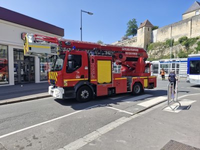 Plusieurs camions de pompiers sont arrivés immédiatement sur place. - Lilian Fermin