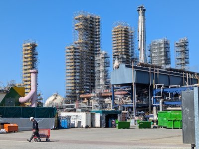 Les échafaudages qui entourent les colonnes nécessitent six mois de montage. Leur démontage va s'étendre jusqu'en octobre. - Célia Caradec