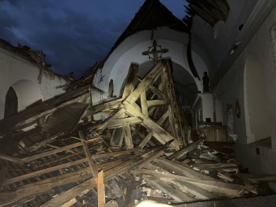 Les dégâts dans l'église sont très importants - Sdis 27