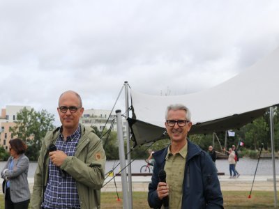 Arnaud Guérin et Jérôme Houyvet sont les photographes de l'exposition "Voyage littoral à deux regards", inaugurée jeudi 26 juin à Caen.
