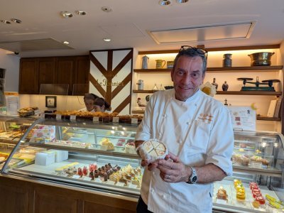 Le Normand a décoré sa boutique avec des éléments rappelant le terroir normand. - Célia Caradec