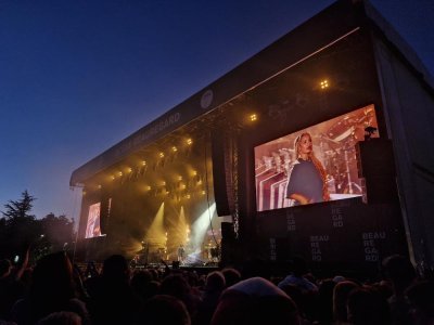 Jorja Smith est une artiste rare dans les festivals. - Elvire Alix
